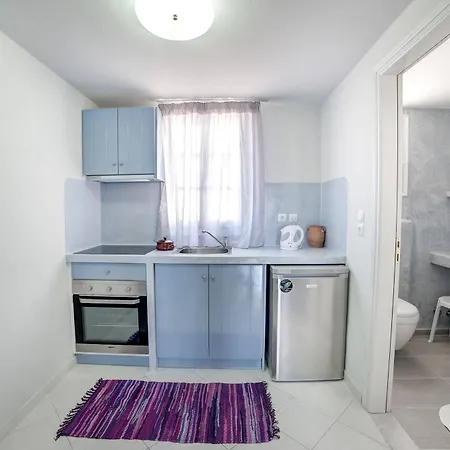 Monolithia Apartment